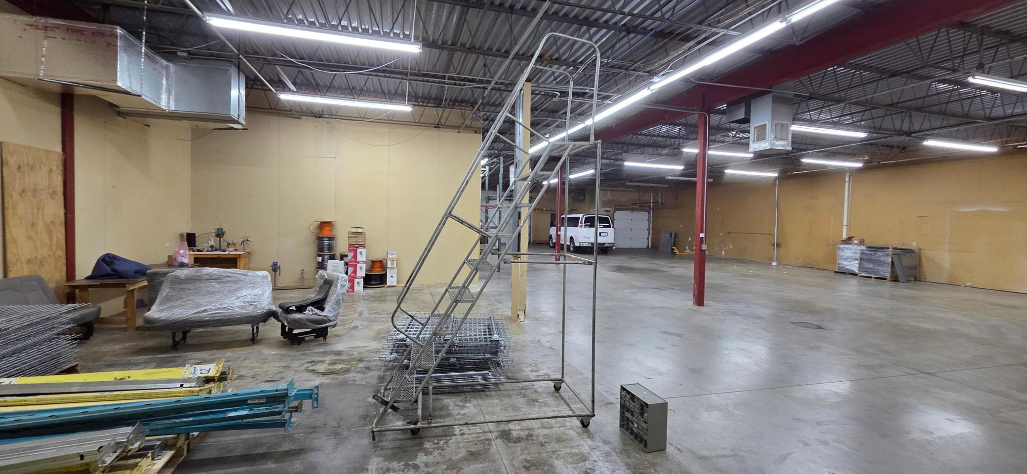 Garage/ warehouse