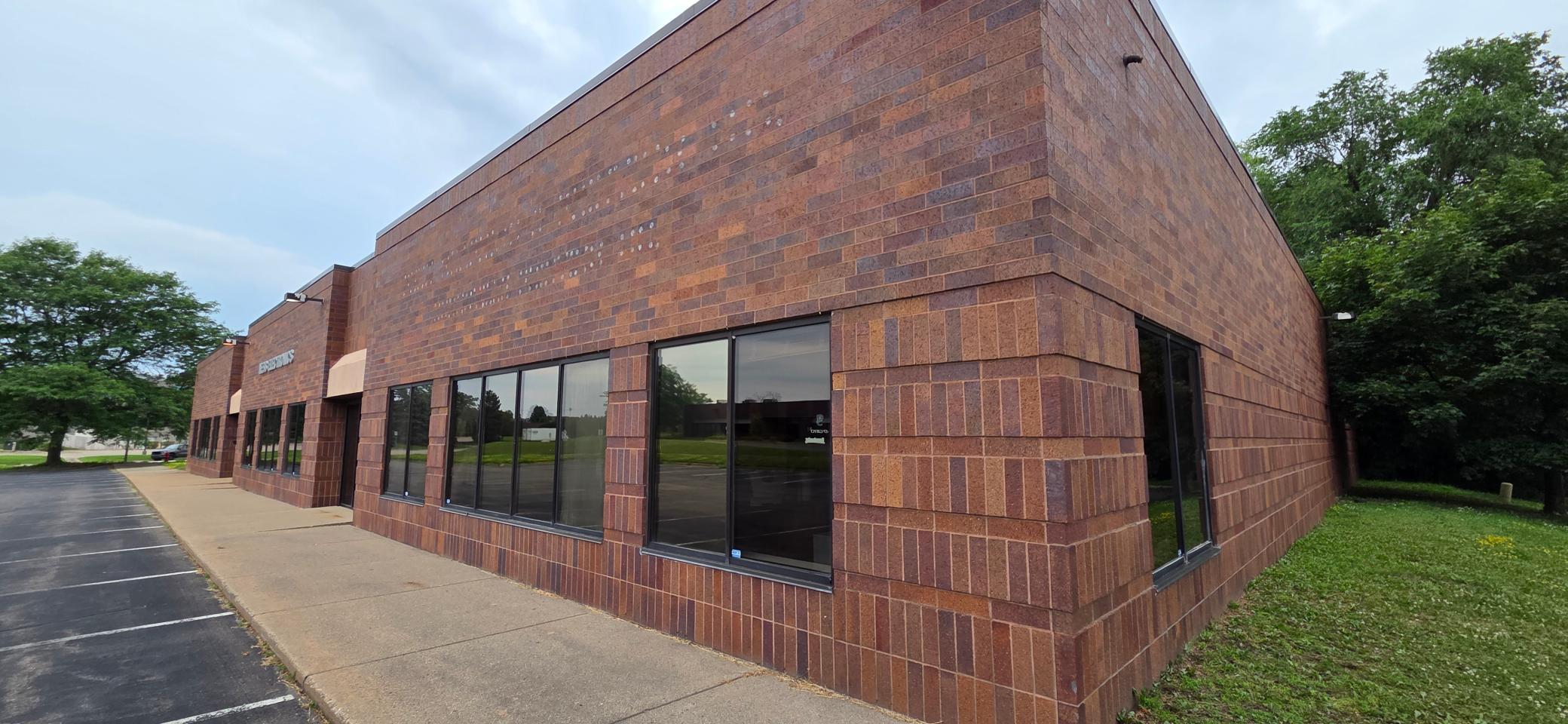 Front view | Office space
