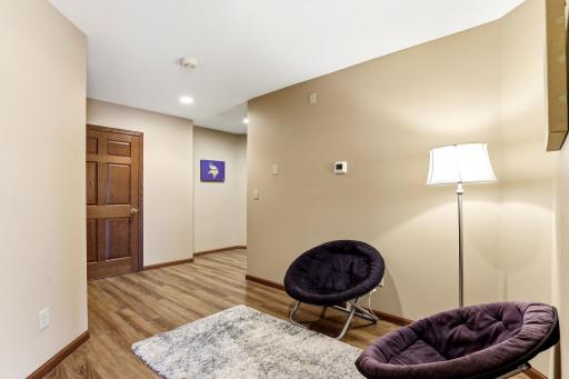 8148 Ithaca Lane N, Maple Grove, MN 55311