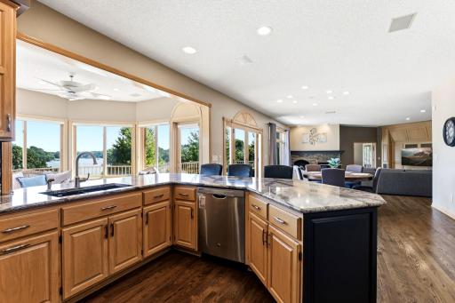 8148 Ithaca Lane N, Maple Grove, MN 55311