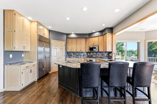 8148 Ithaca Lane N, Maple Grove, MN 55311