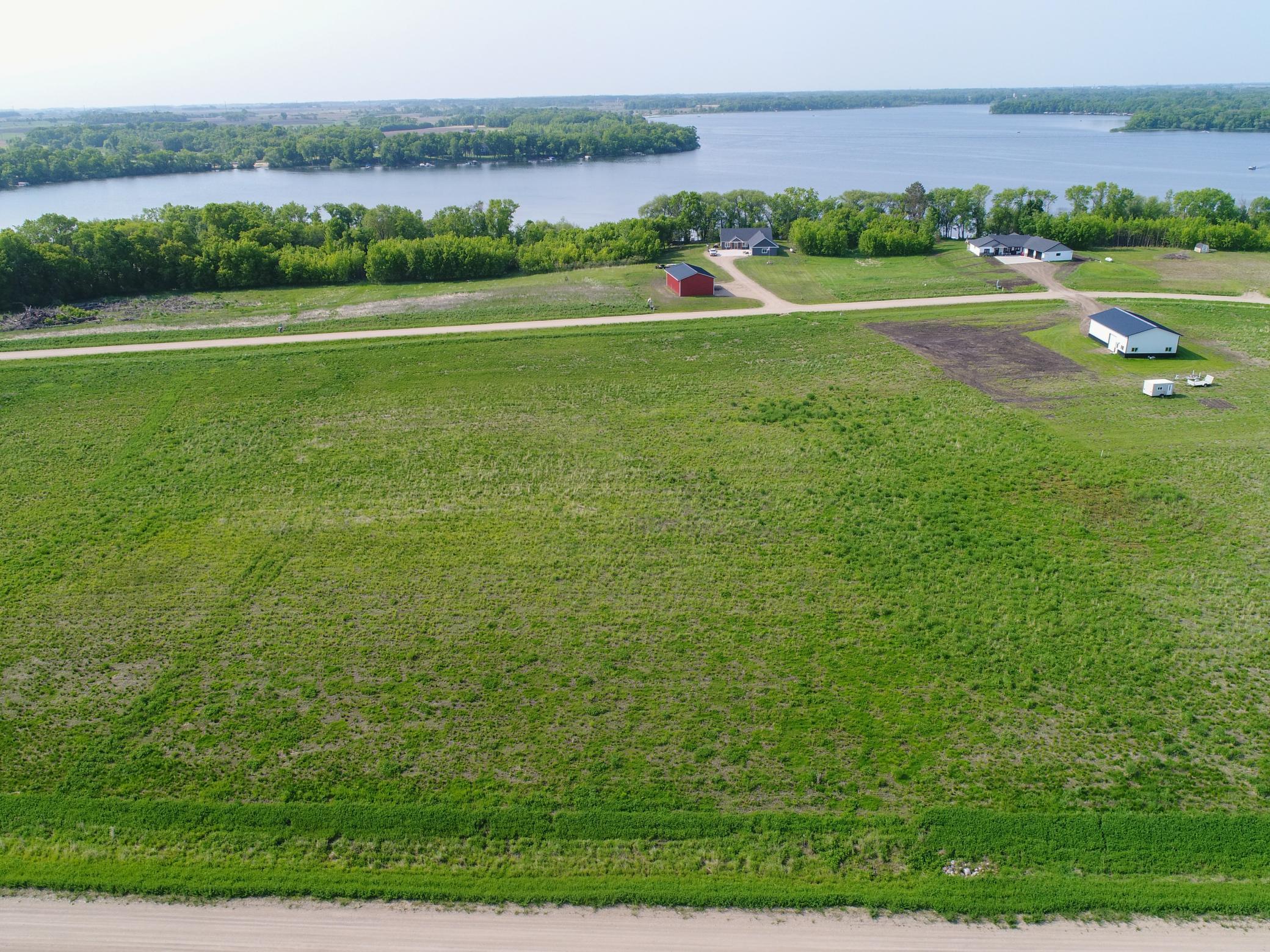 Inner Circle Mid w: Homes built Lake View.jpg