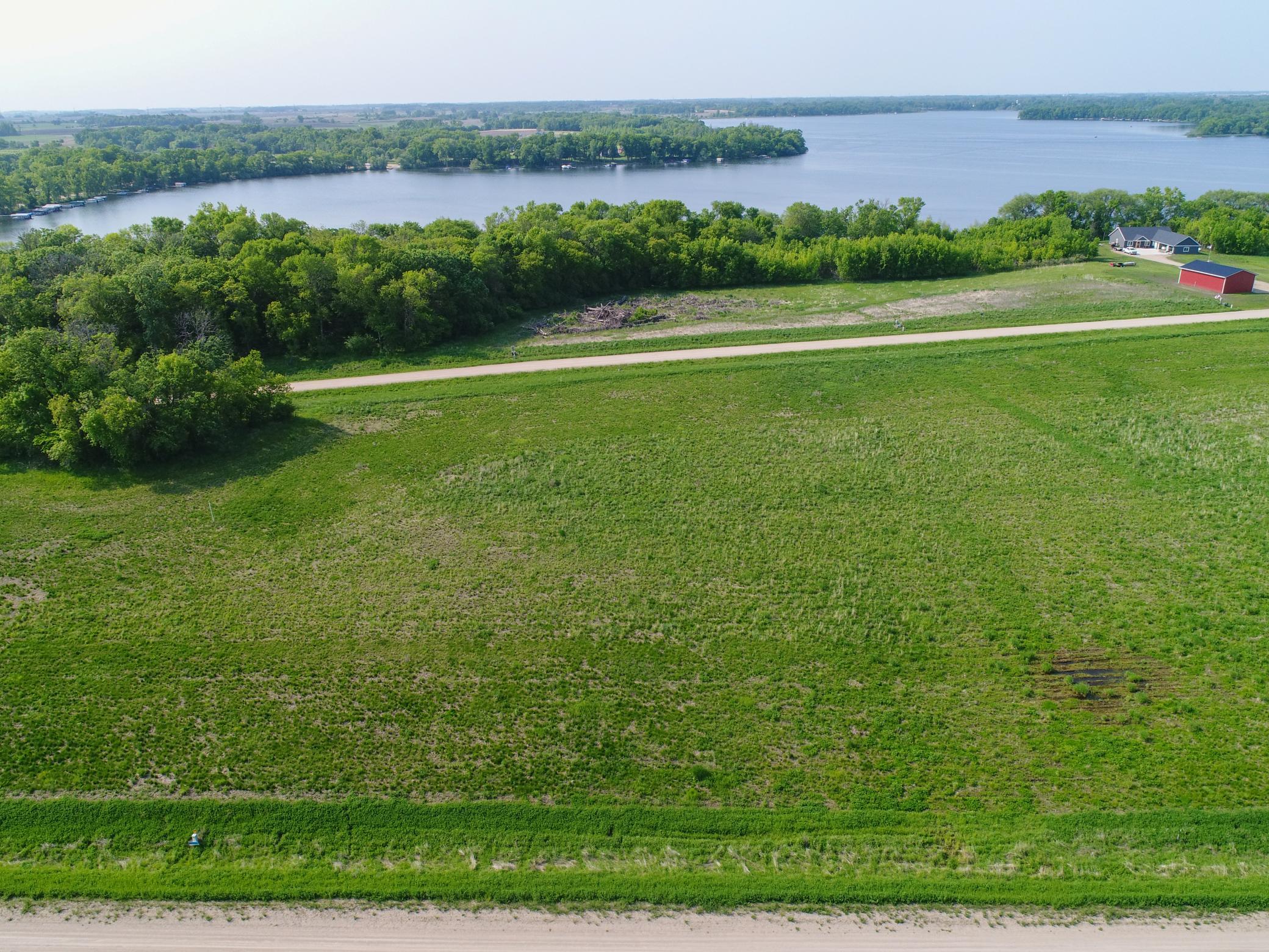 Lot 2, 3, 14, 13 , 12 Blk 2 Over looking Lot 2,3,4,5,6 Blk 1 w: Smith Lake.jpg