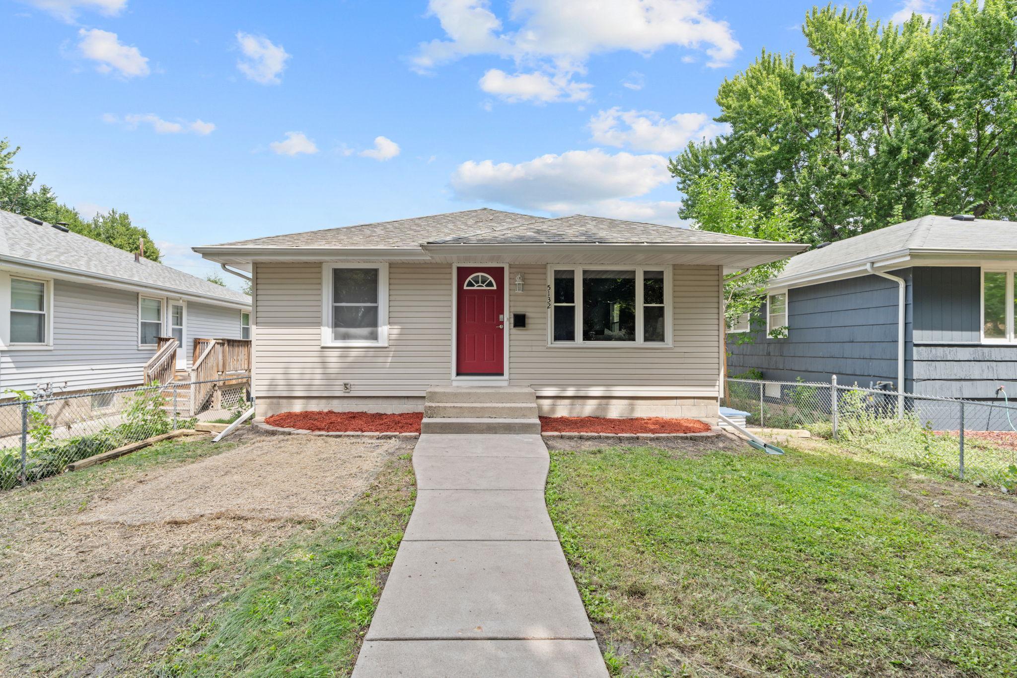 1-web-or-mls-5132 Vincent Ave-1.jpg