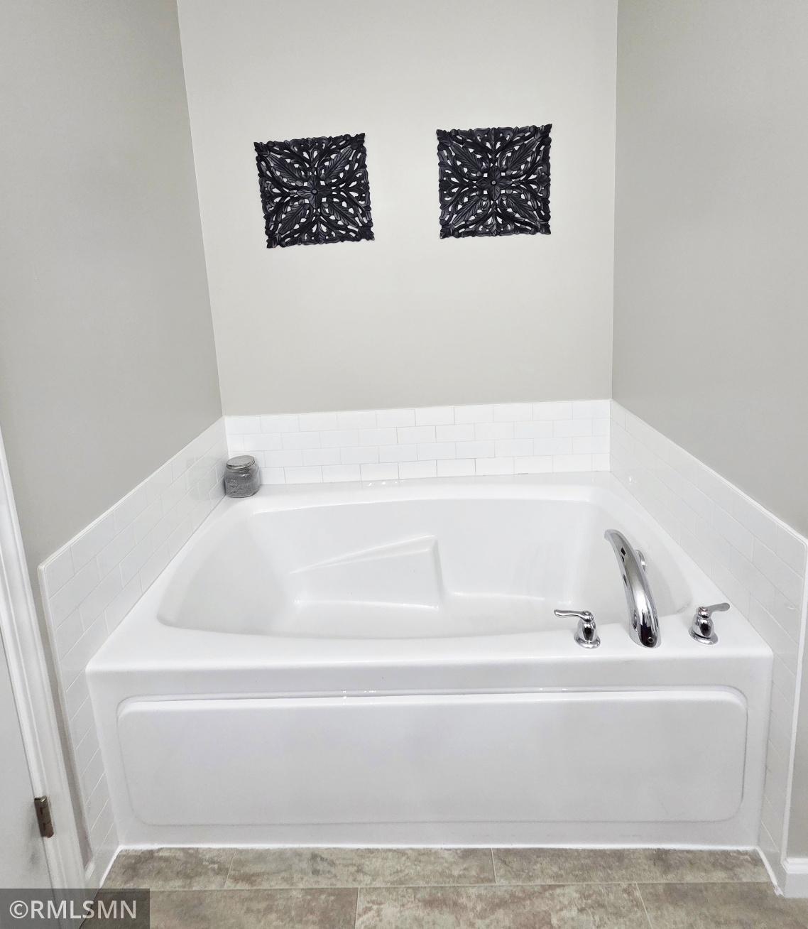 Master bathroom tub