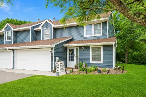 2327 Grange Avenue N, Oakdale, MN 55128