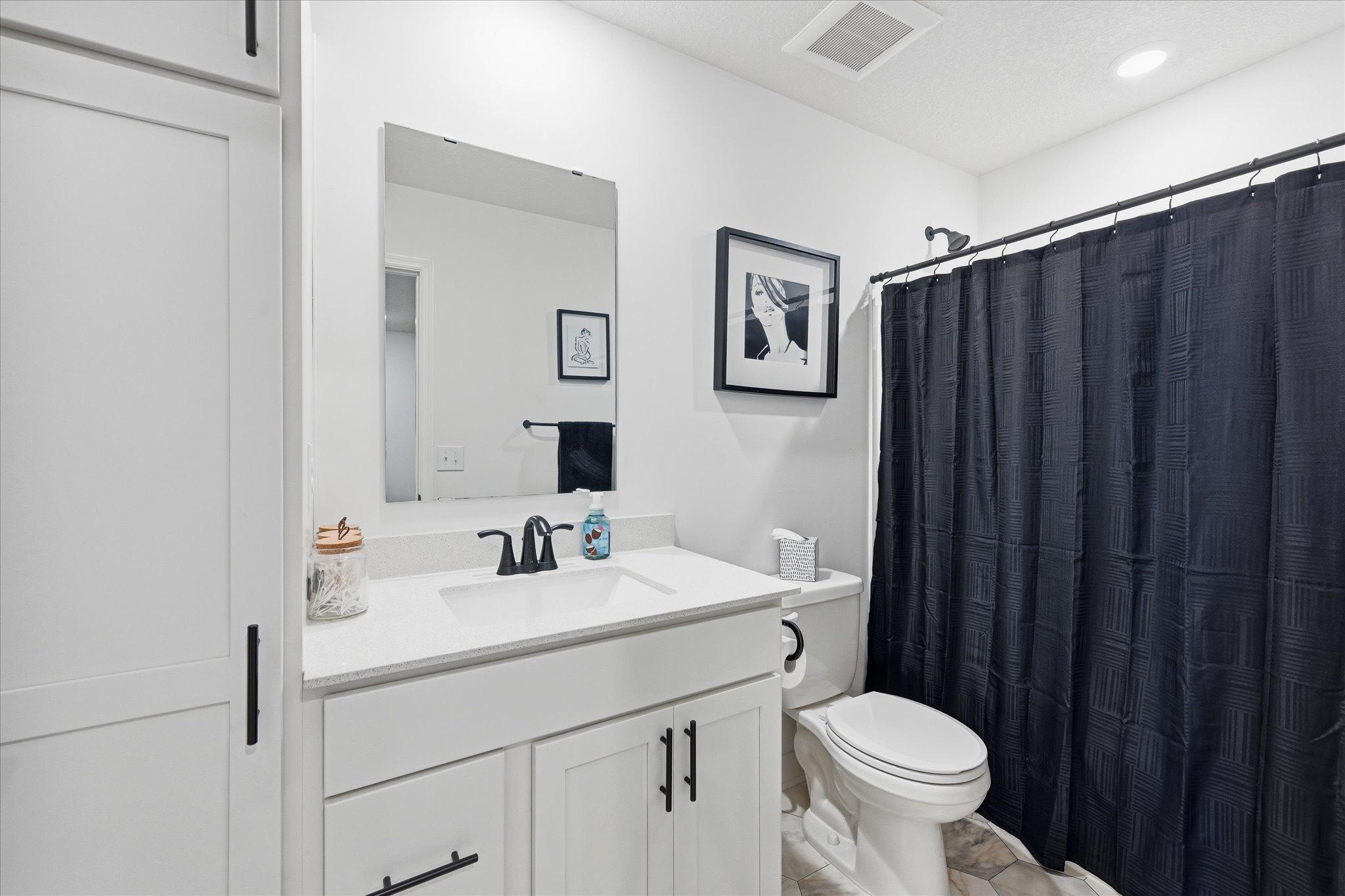 Shared bath on upper level off loft