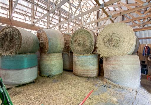 Large round hay bales can be stored inside