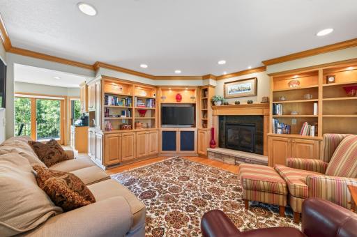 8945 Dallas Lane N, Maple Grove, MN 55369