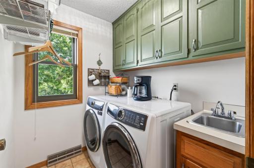 8945 Dallas Lane N, Maple Grove, MN 55369