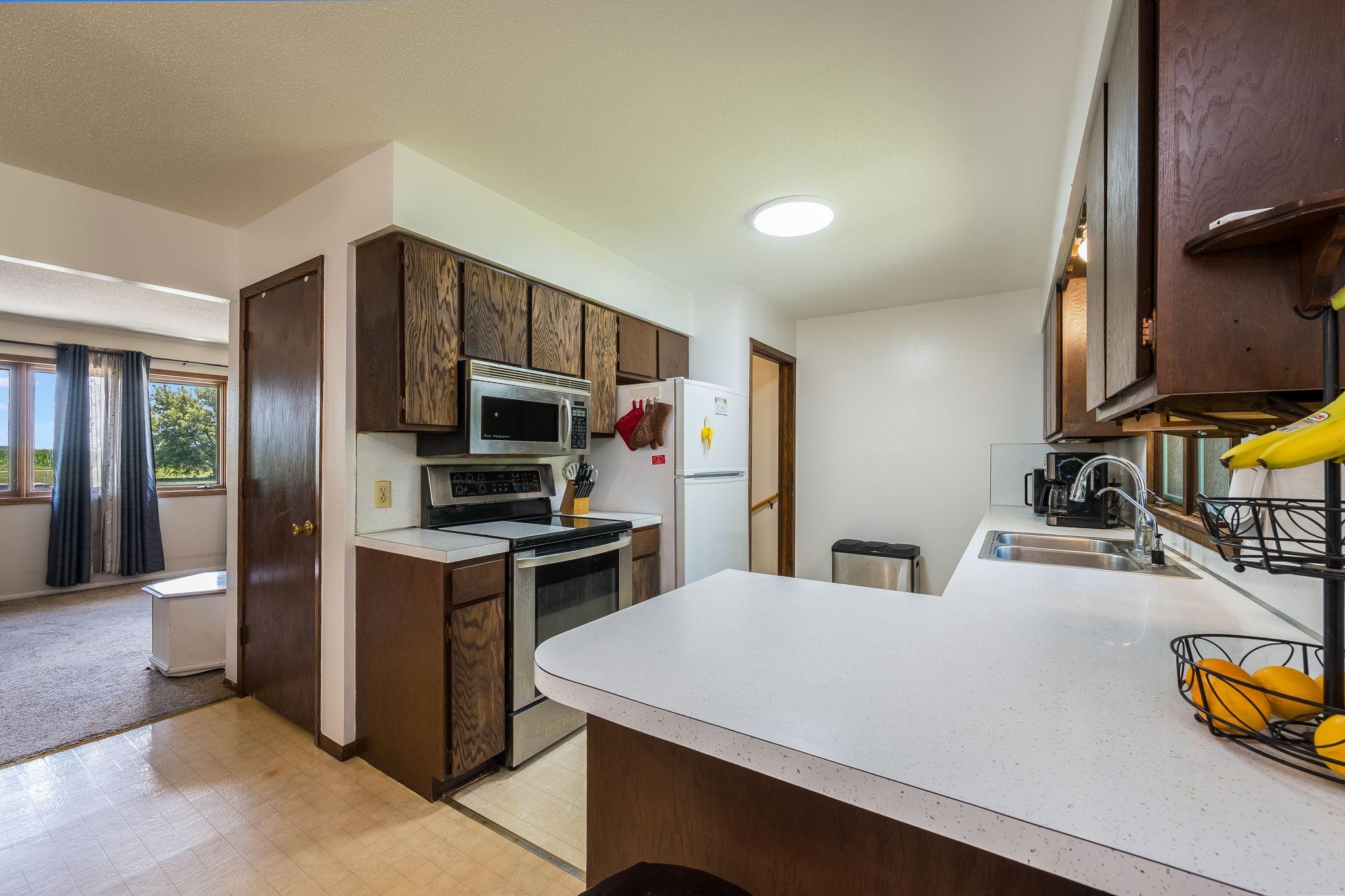 23265 445th Ave Delavan MN-30.jpg