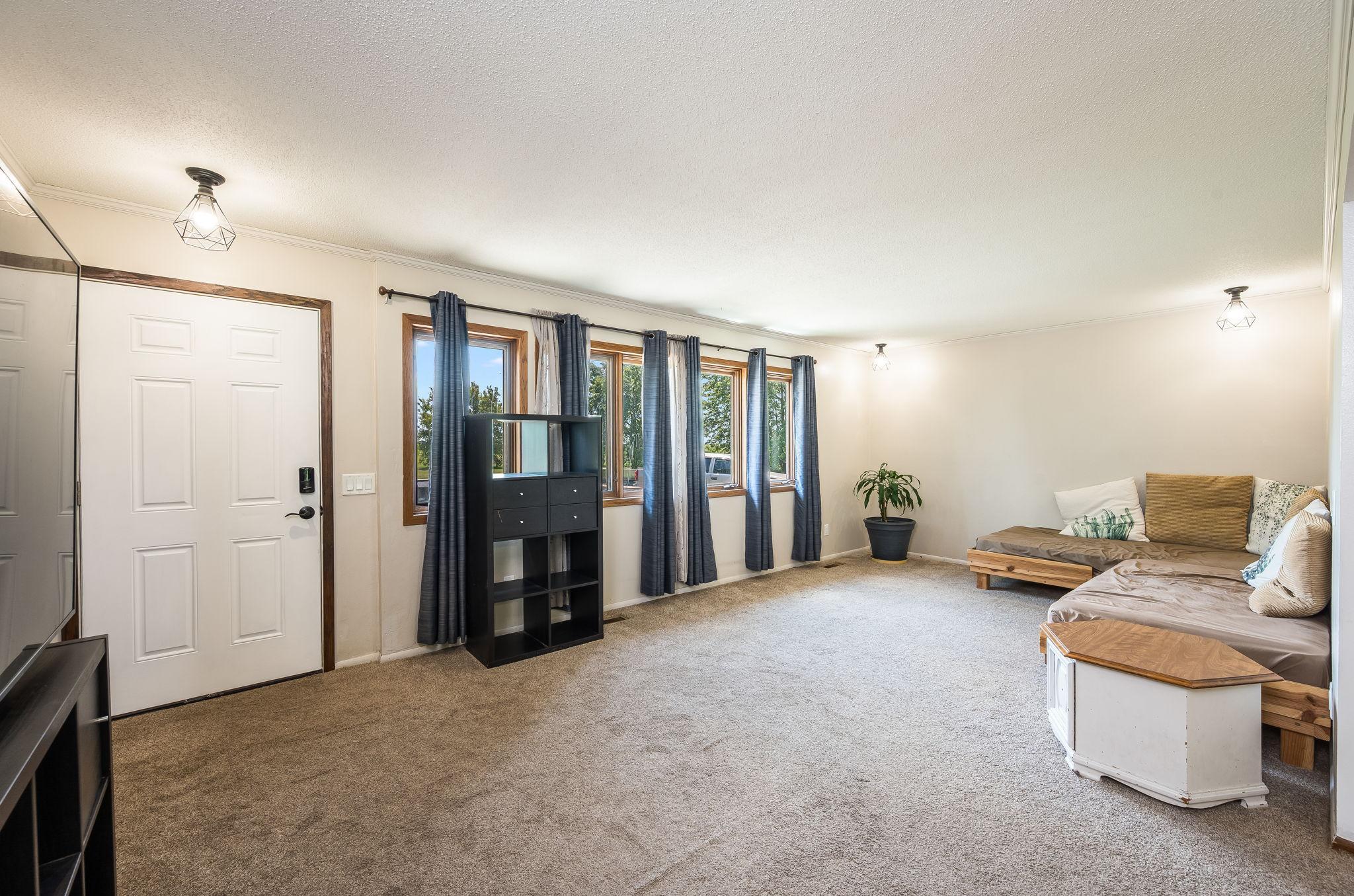 23265 445th Ave Delavan MN-23.jpg