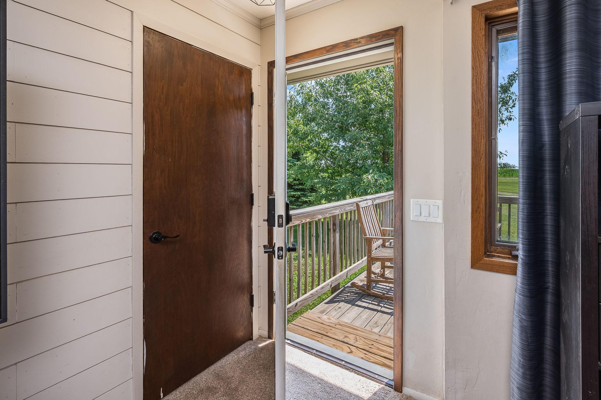 23265 445th Ave Delavan MN-21.jpg
