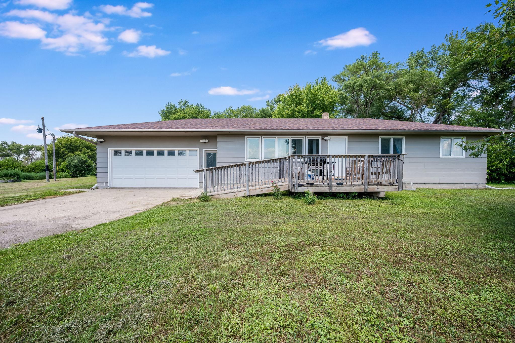 23265 445th Ave Delavan MN-05.jpg