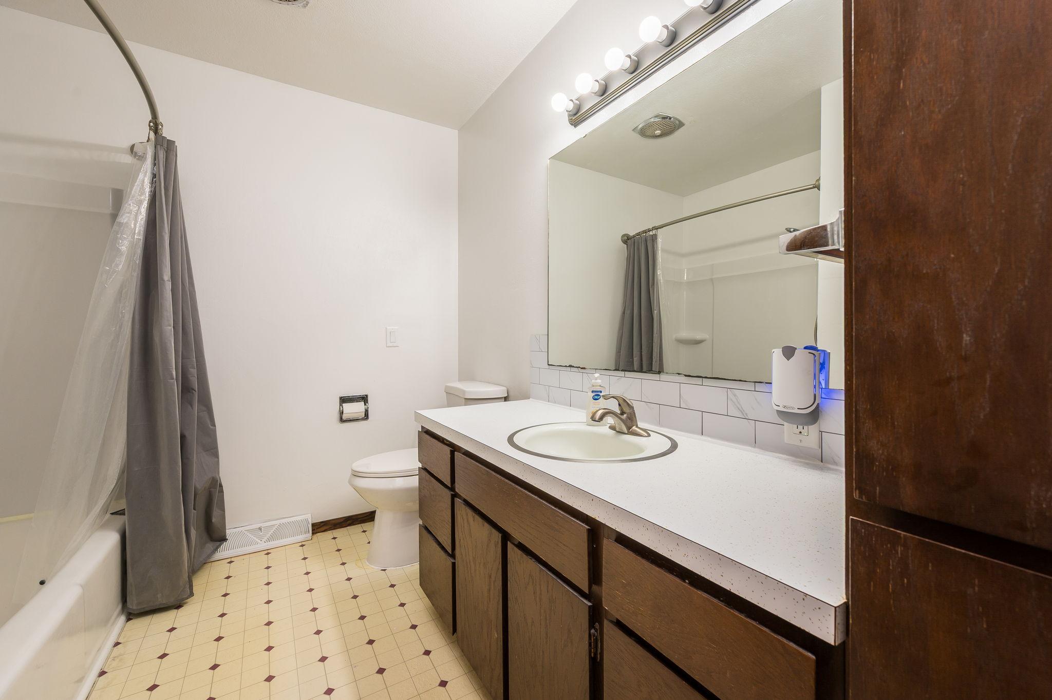 23265 445th Ave Delavan MN-37.jpg