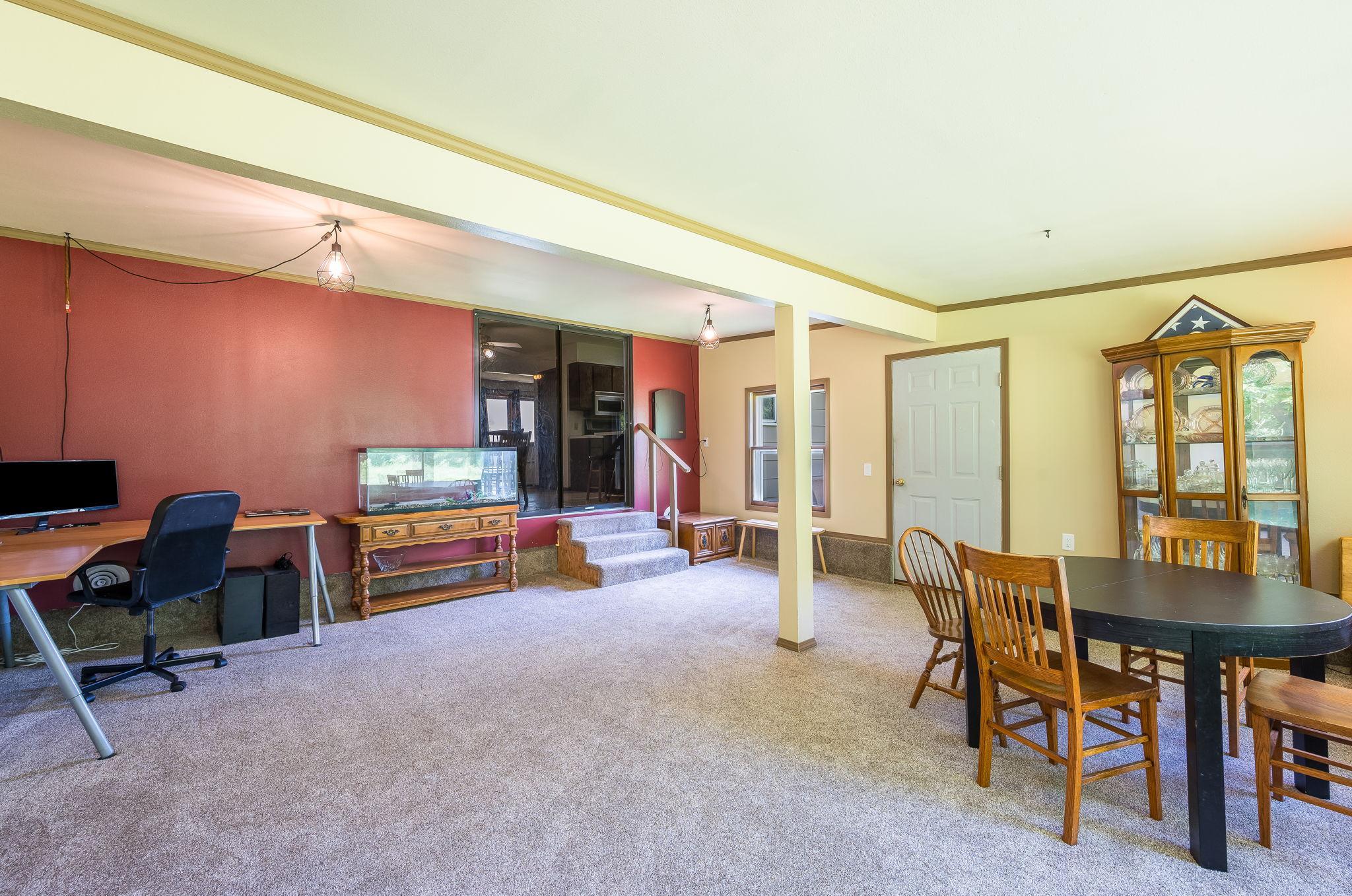 23265 445th Ave Delavan MN-31.jpg