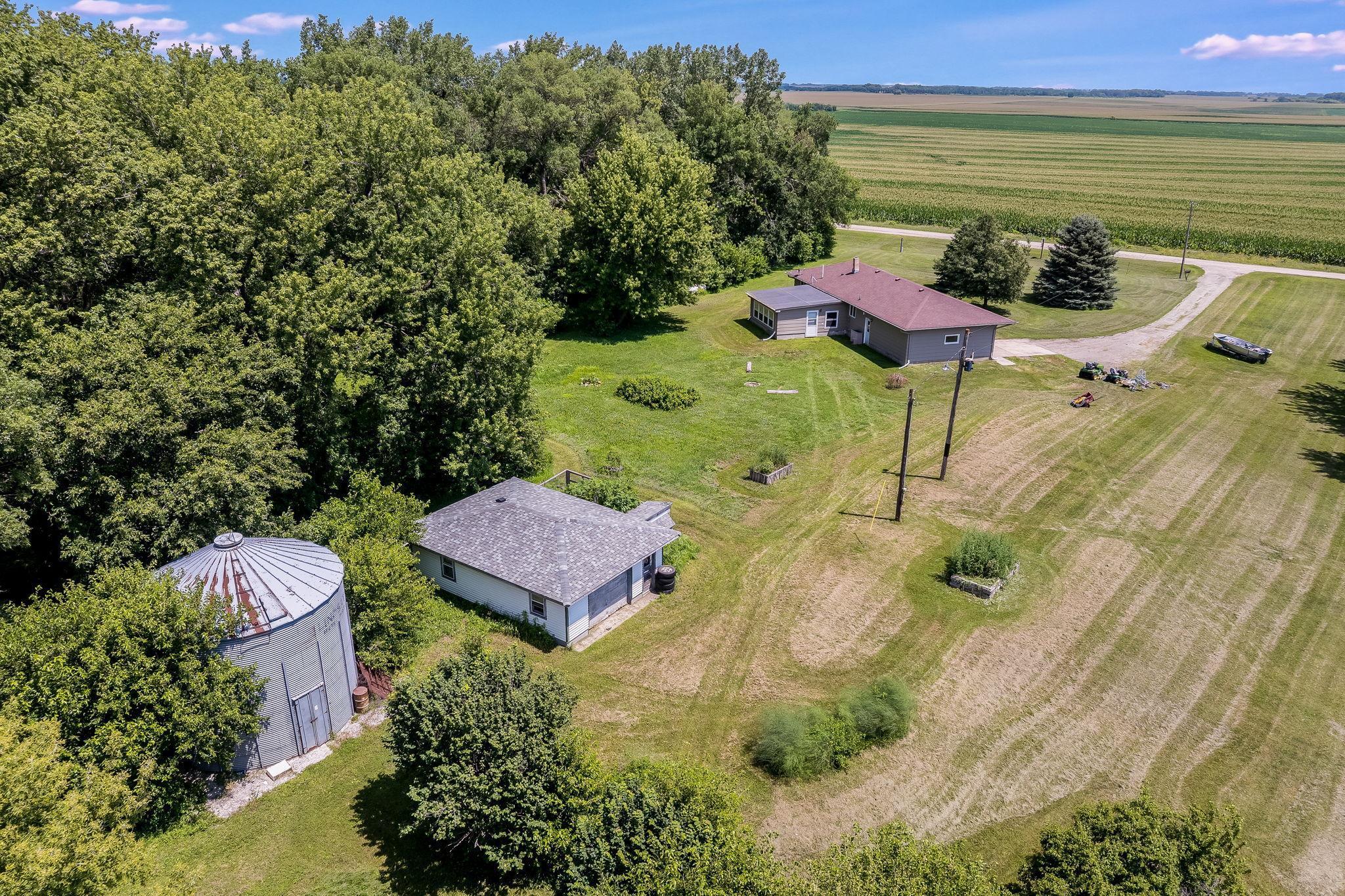 23265 445th Ave Delavan MN-18.jpg