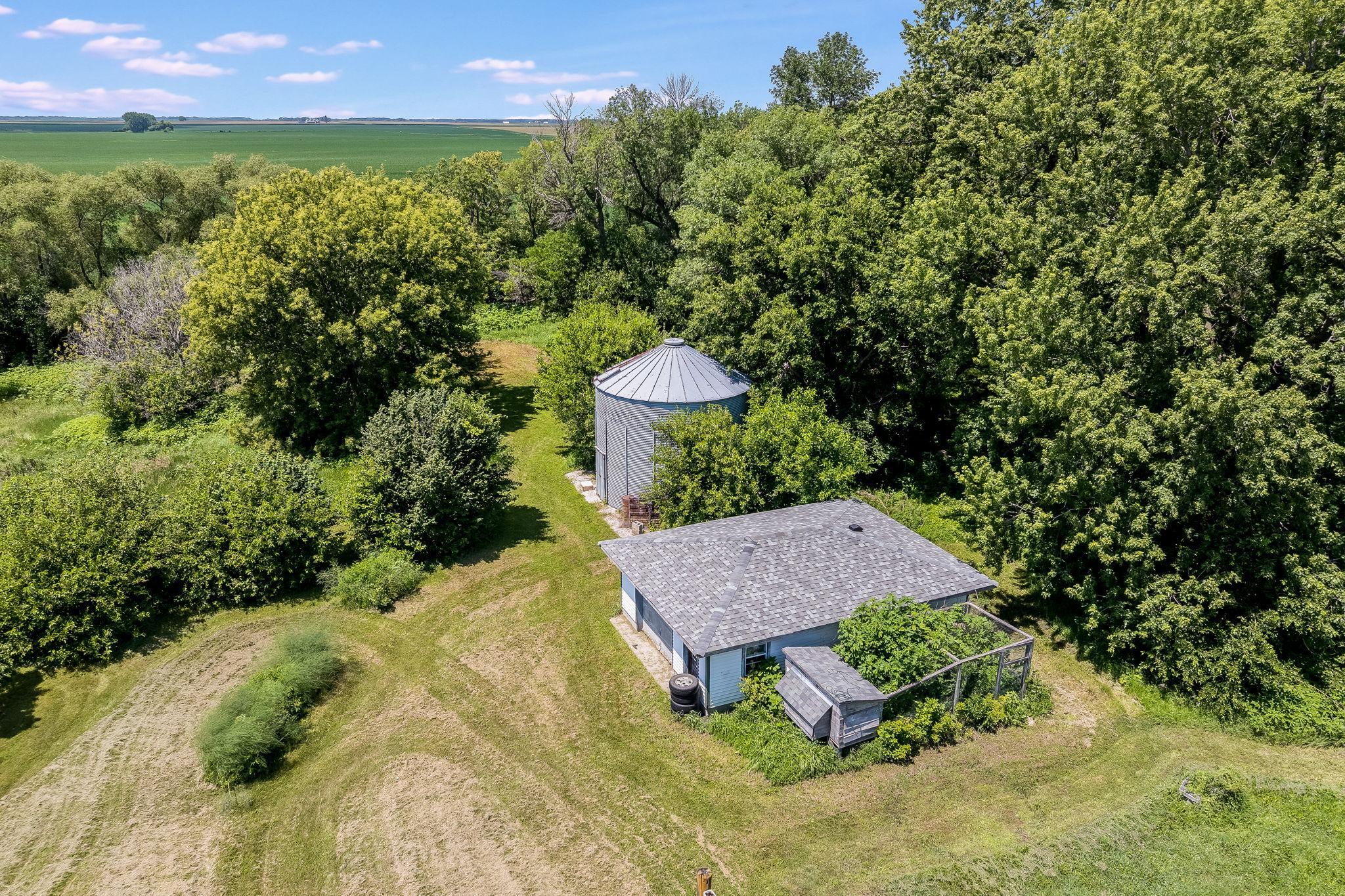 23265 445th Ave Delavan MN-19.jpg