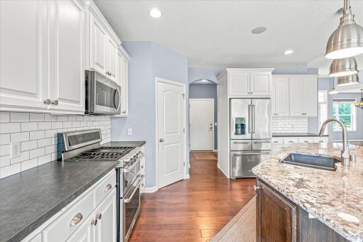 Kitchen1.jpg