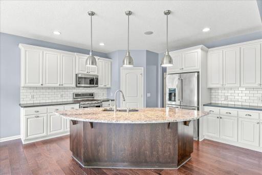 Kitchen2.jpg