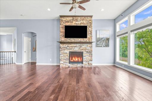 Fireplace2.jpg