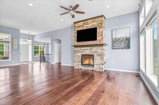 Fireplace3.jpg