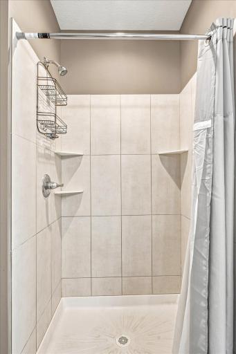 Master Shower.jpg