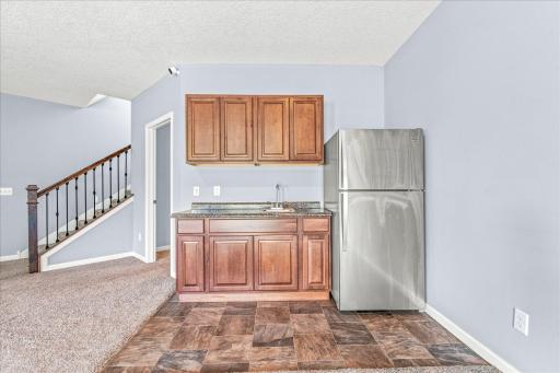 Family room wet bar.jpg