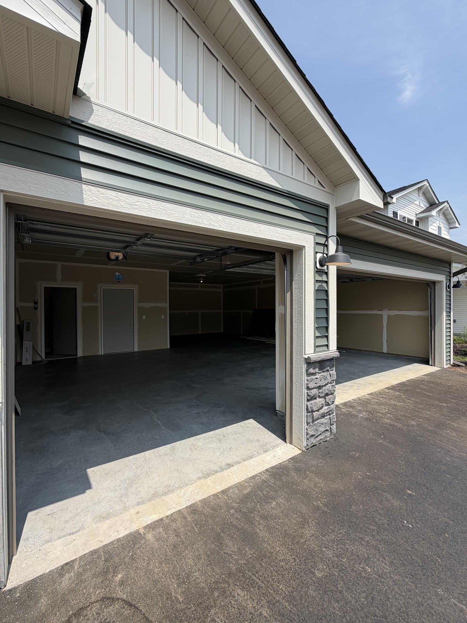 Garage (2)