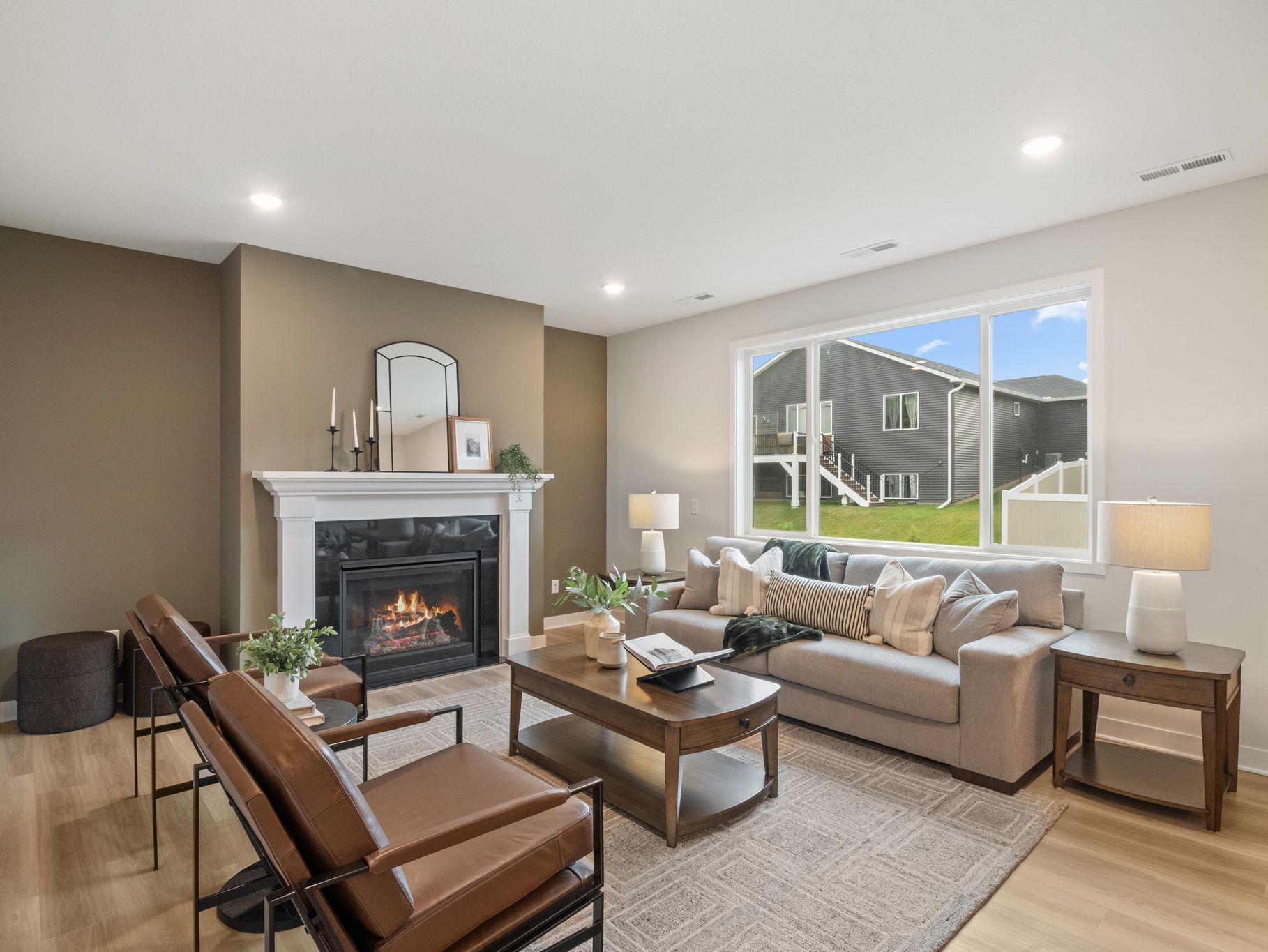 Great Room W/ Fireplace