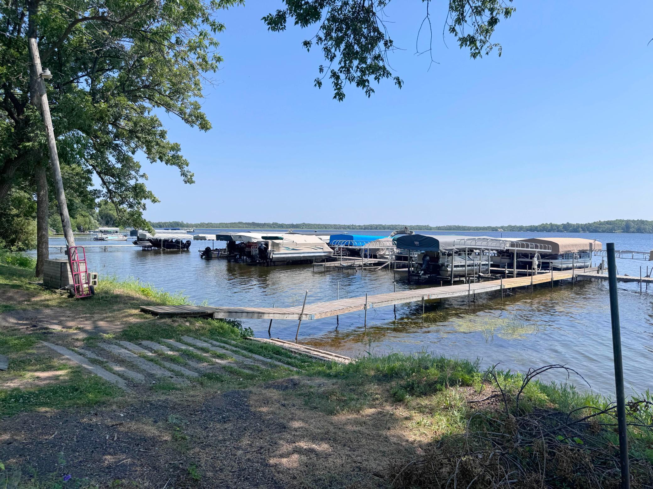 A wonderful lake property association setting you can afford! Enjoy your own dock slip here on highly desirable Borden Lake!