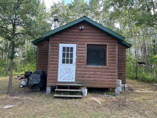 15891 450th Street NW, Karlstad, MN 56732