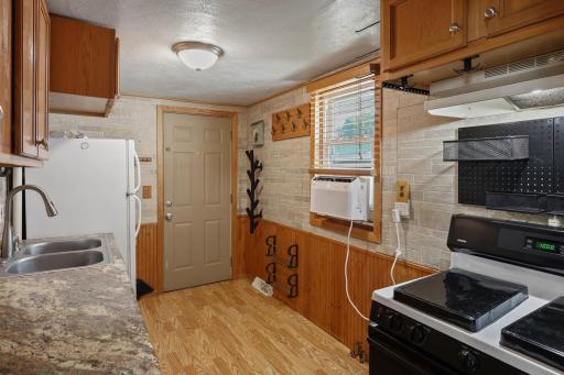 220 33rd Avenue N, Saint Cloud, MN 56303