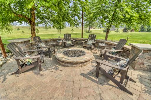 Backyard_firepit