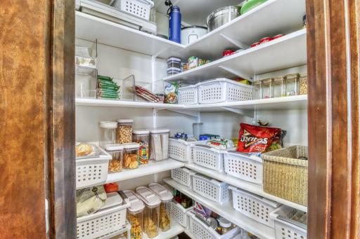 Kitchen pantry