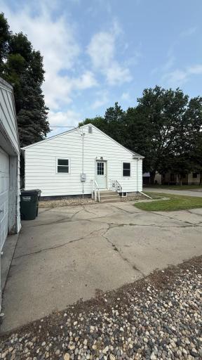 318 5th Avenue NE, Clara City, MN 56222