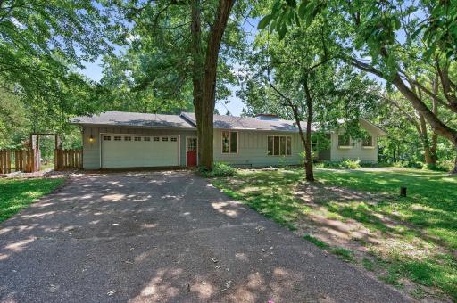 3948 Sunshine Drive, Oak Grove, MN 55303
