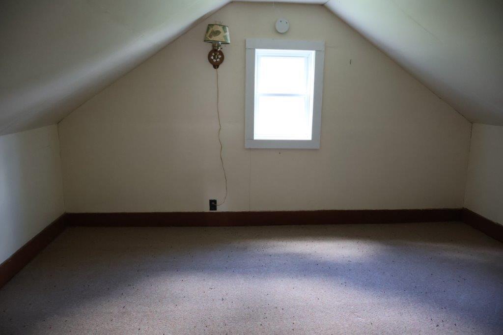 bed 1.jpg
