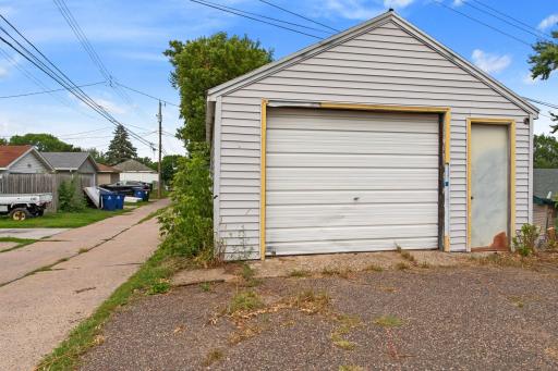 Garage