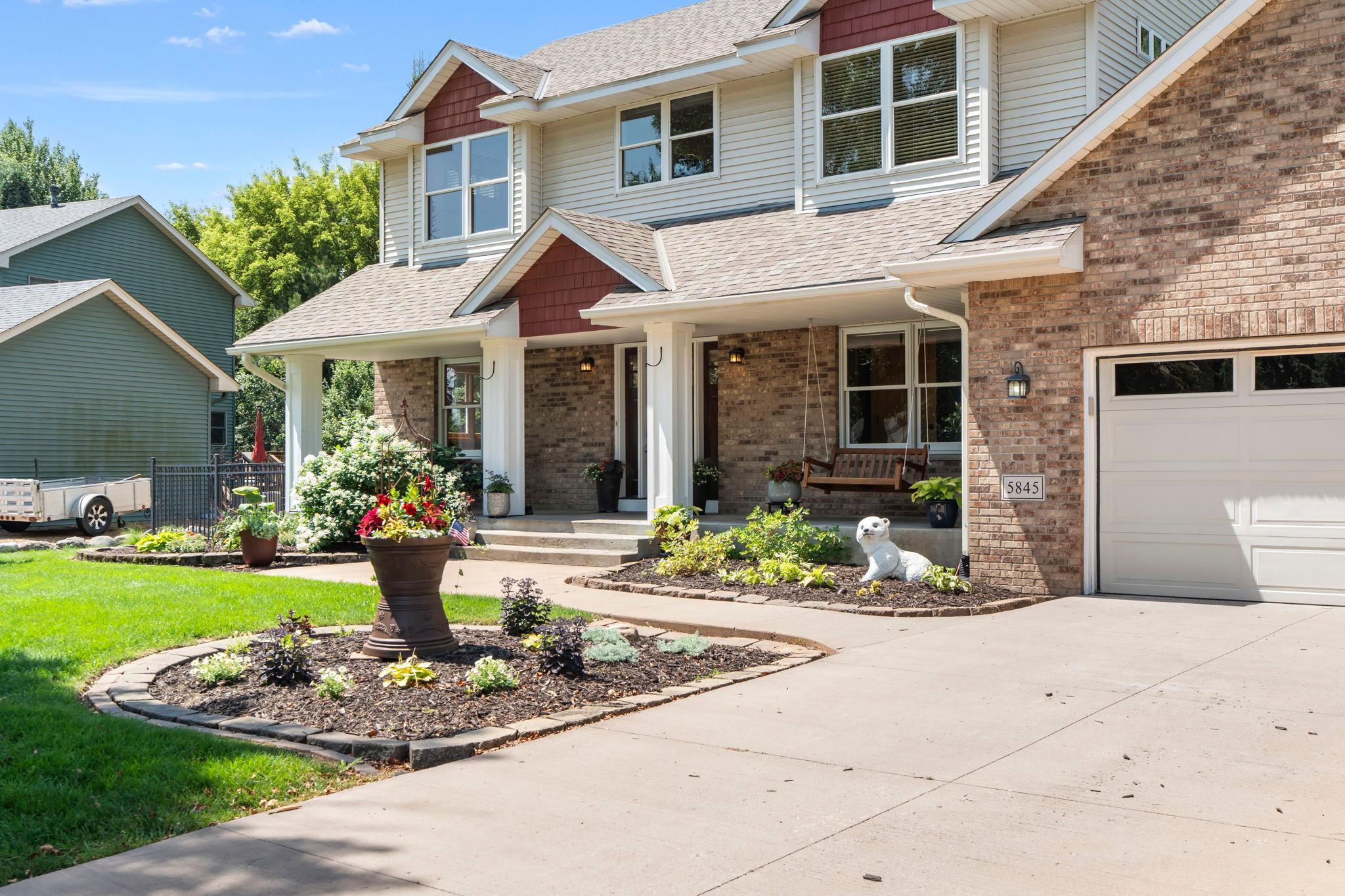 13-web-or-mls-5845 Bayberry Dr-78.jpg