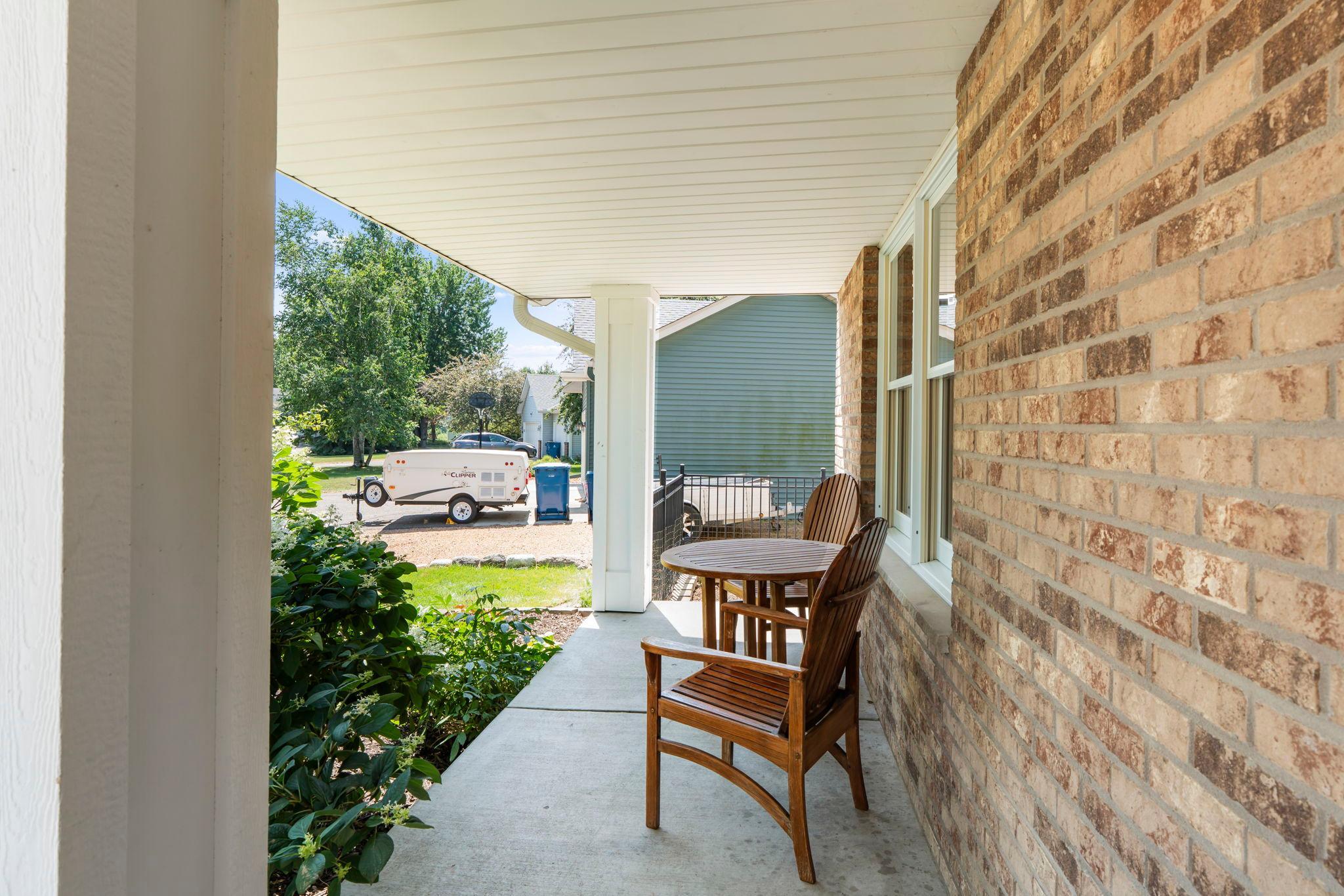 17-web-or-mls-5845 Bayberry Dr-98.jpg