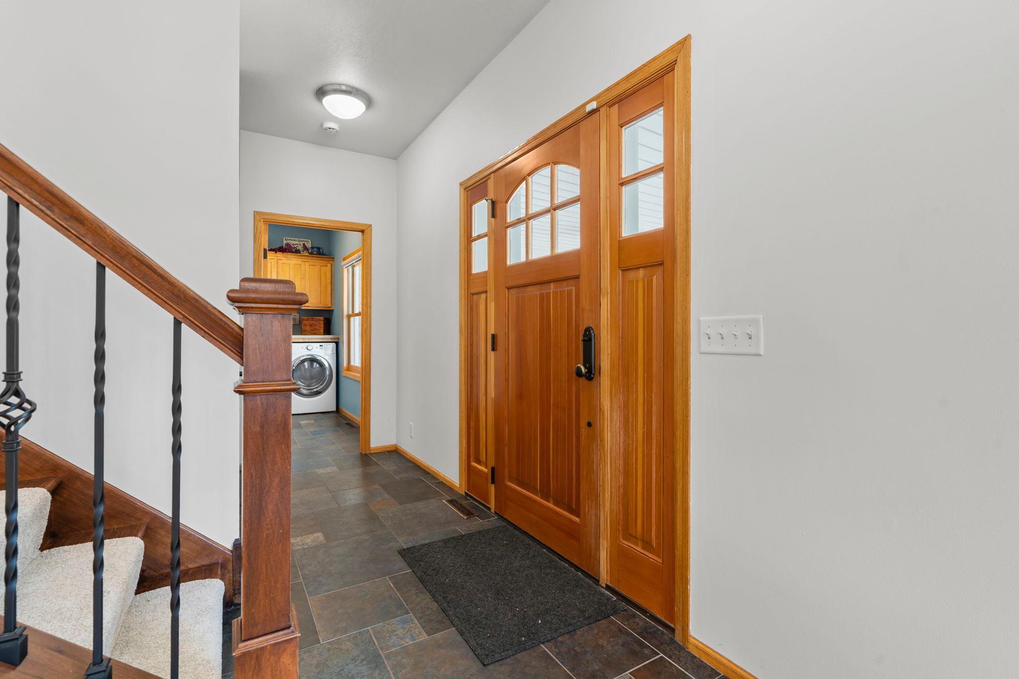 18-web-or-mls-5845 Bayberry Dr-198.jpg