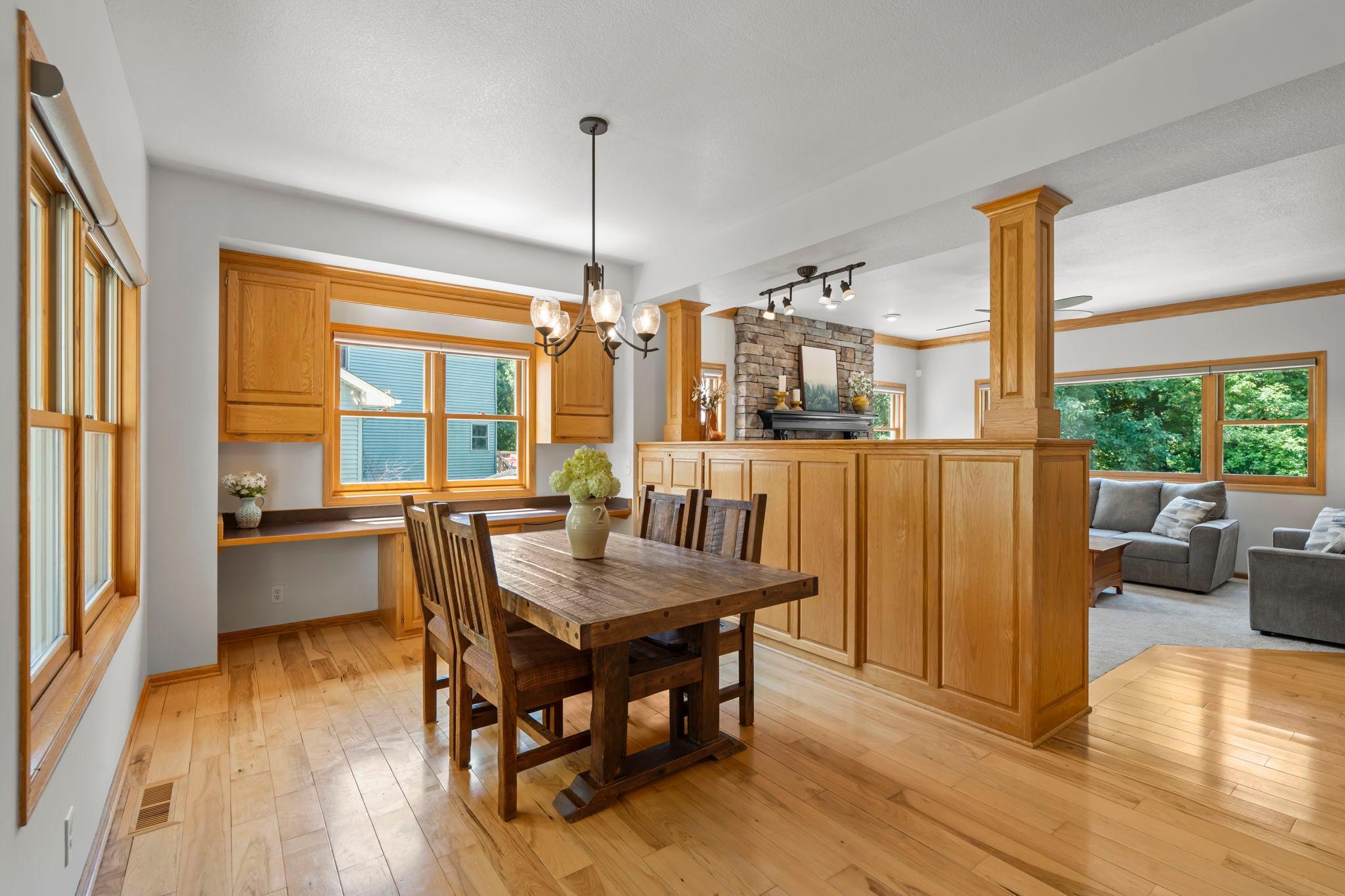 20-web-or-mls-5845 Bayberry Dr-238.jpg