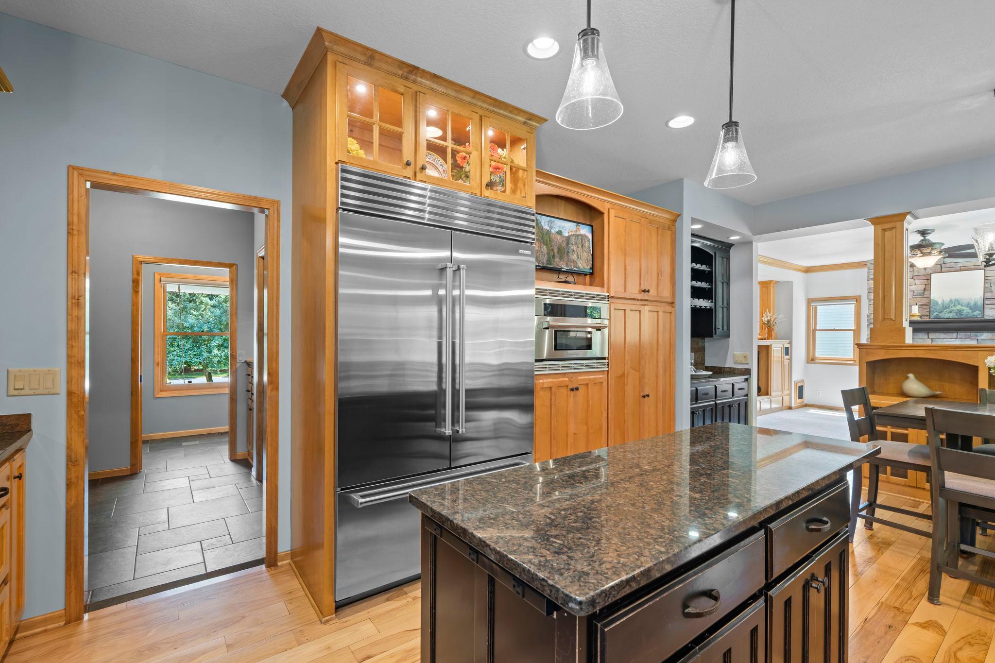 33-web-or-mls-5845 Bayberry Dr-308.jpg