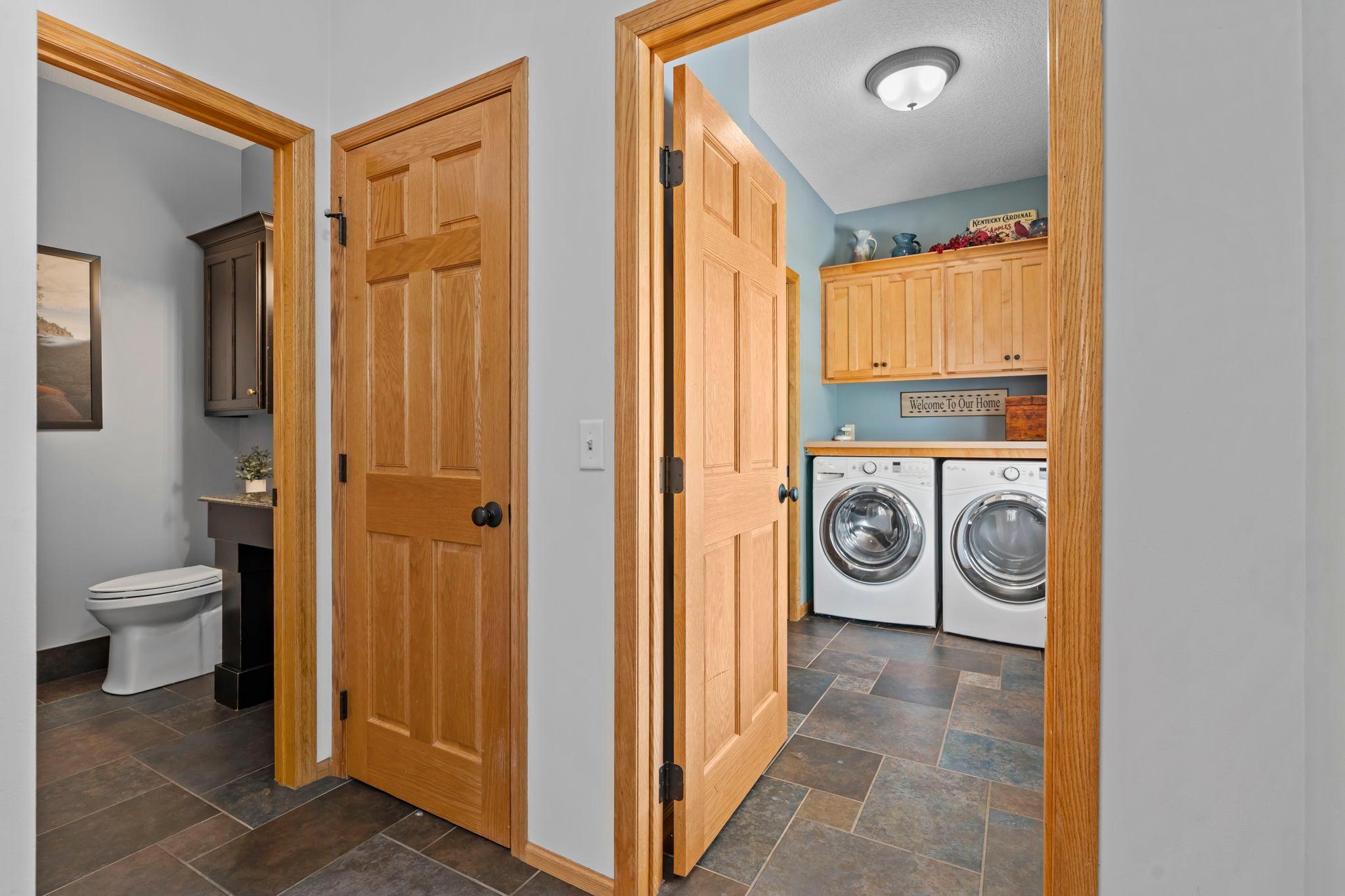 40-web-or-mls-5845 Bayberry Dr-208.jpg
