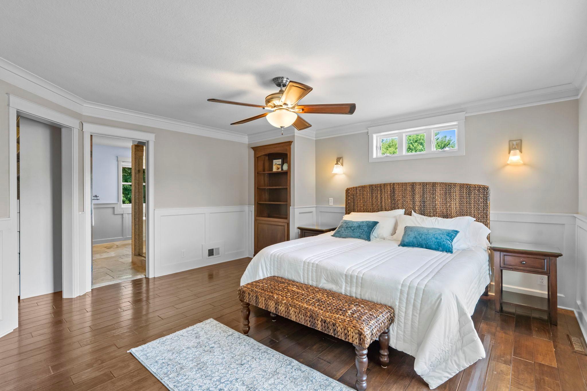 47-web-or-mls-5845 Bayberry Dr-403.jpg