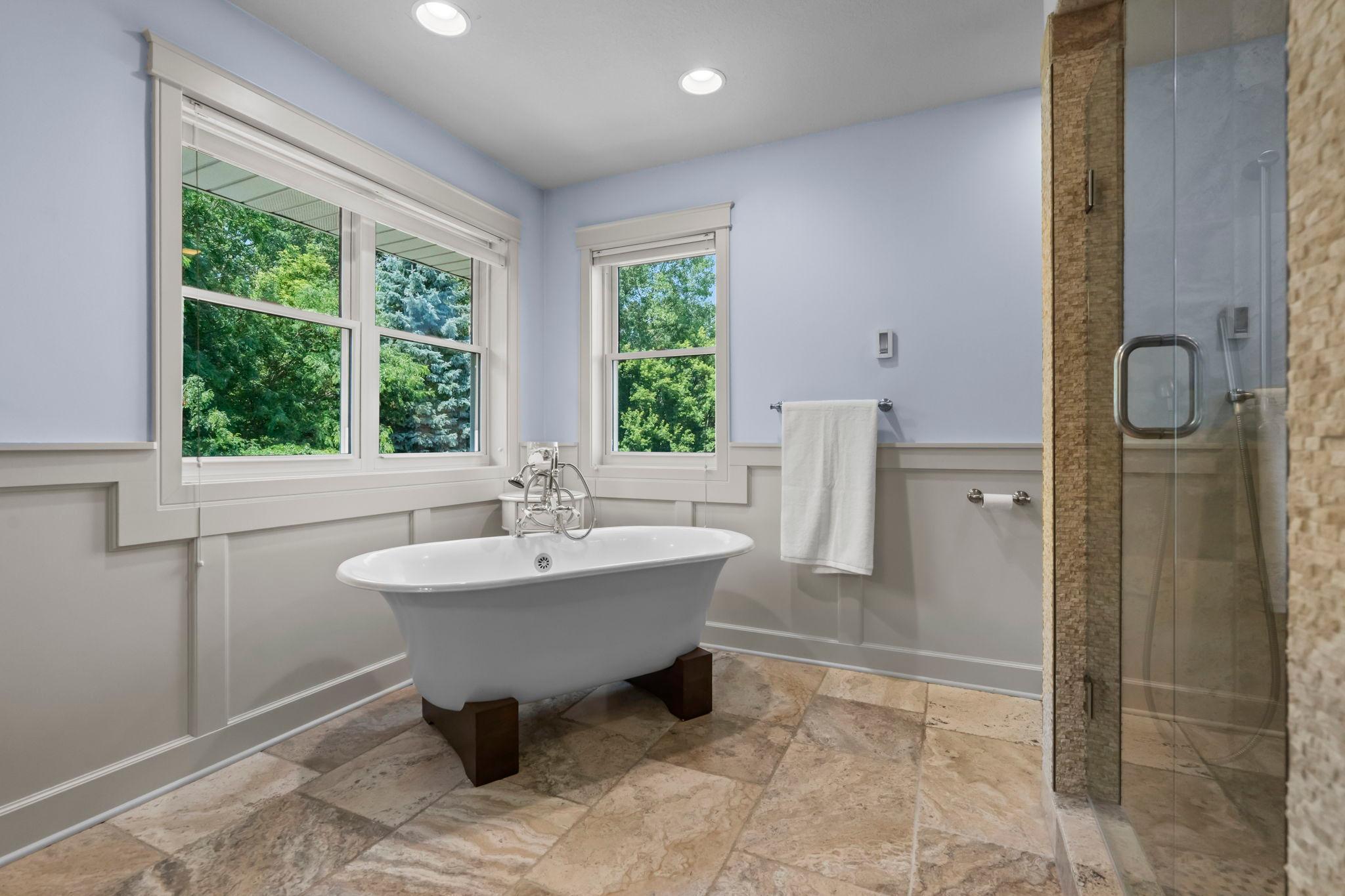 52-web-or-mls-5845 Bayberry Dr-428.jpg