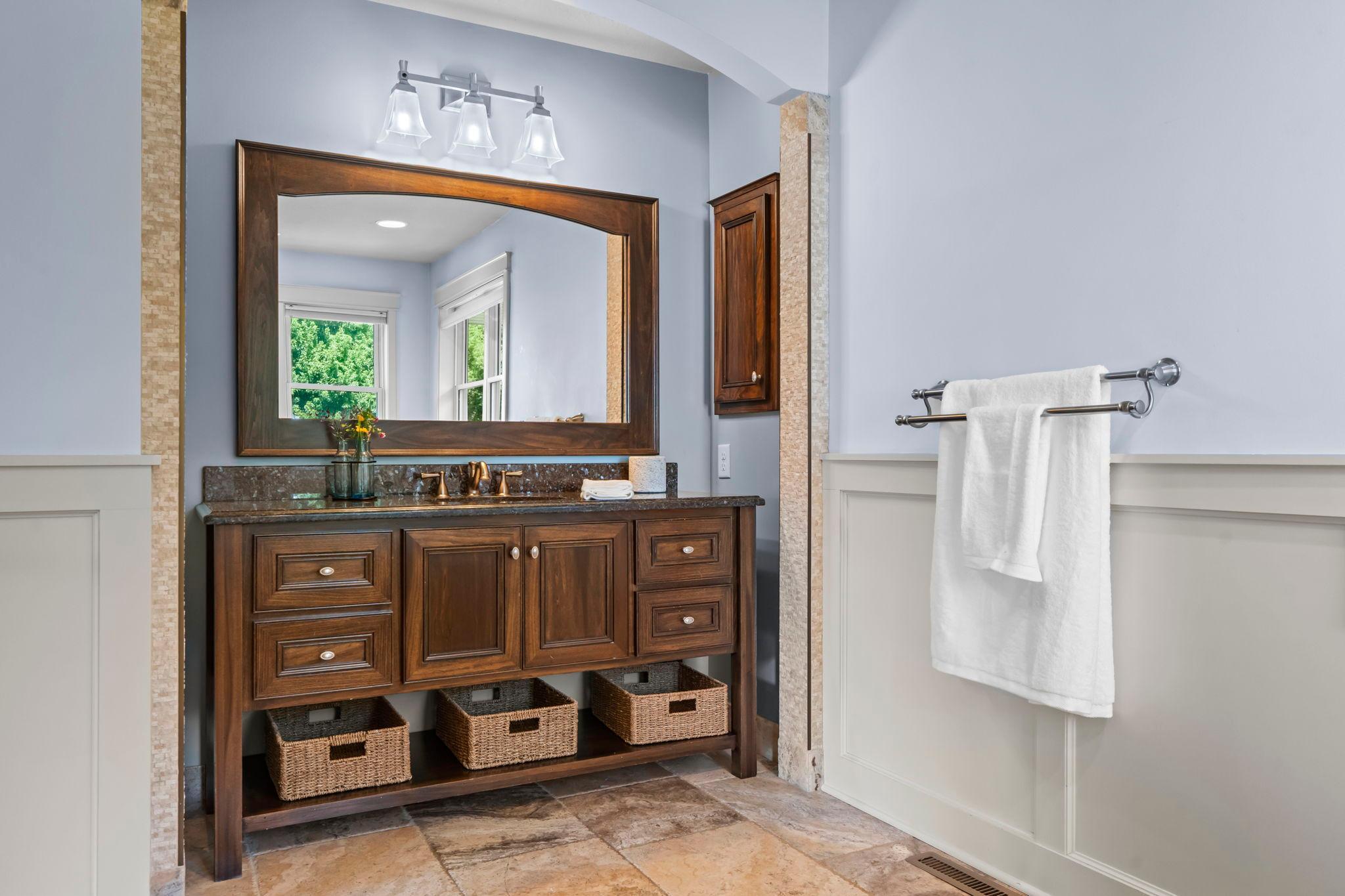 58-web-or-mls-5845 Bayberry Dr-458.jpg