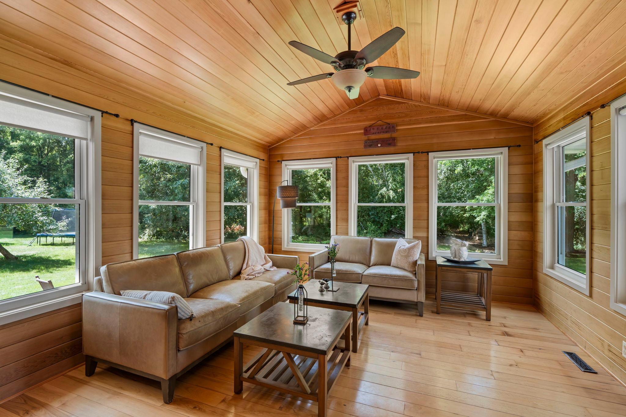 77-web-or-mls-5845 Bayberry Dr-333.jpg