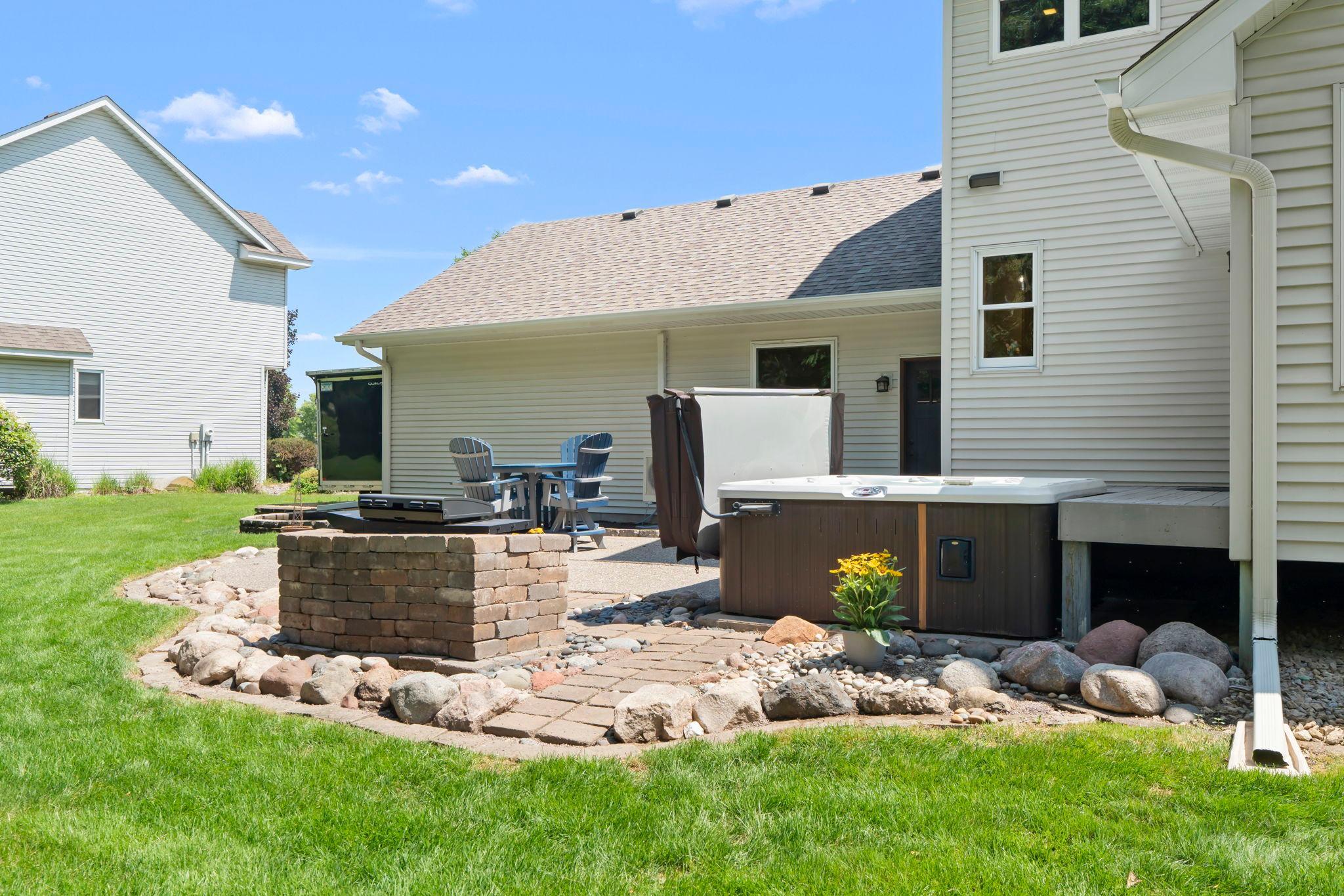 84-web-or-mls-5845 Bayberry Dr-146.jpg